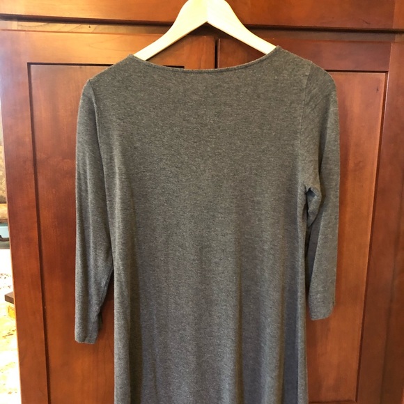 Eileen Fisher grey long scoop neck long 3/4 length top. EUC size small - Picture 3 of 5